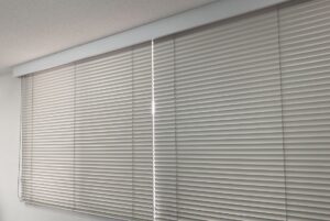 宅建業免許のチェックポイント：独立した事務所の設置と免許区分の確認