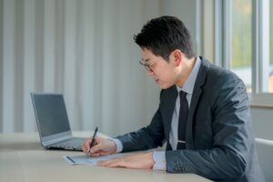 宅建業免許申請は当事務所にお任せください