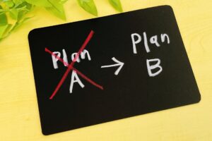 個人と法人どちらで宅建業を開業すべきか？